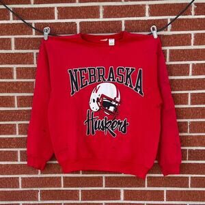 Vintage thrashed 90s nebraska huskers red sweatshirt crewneck